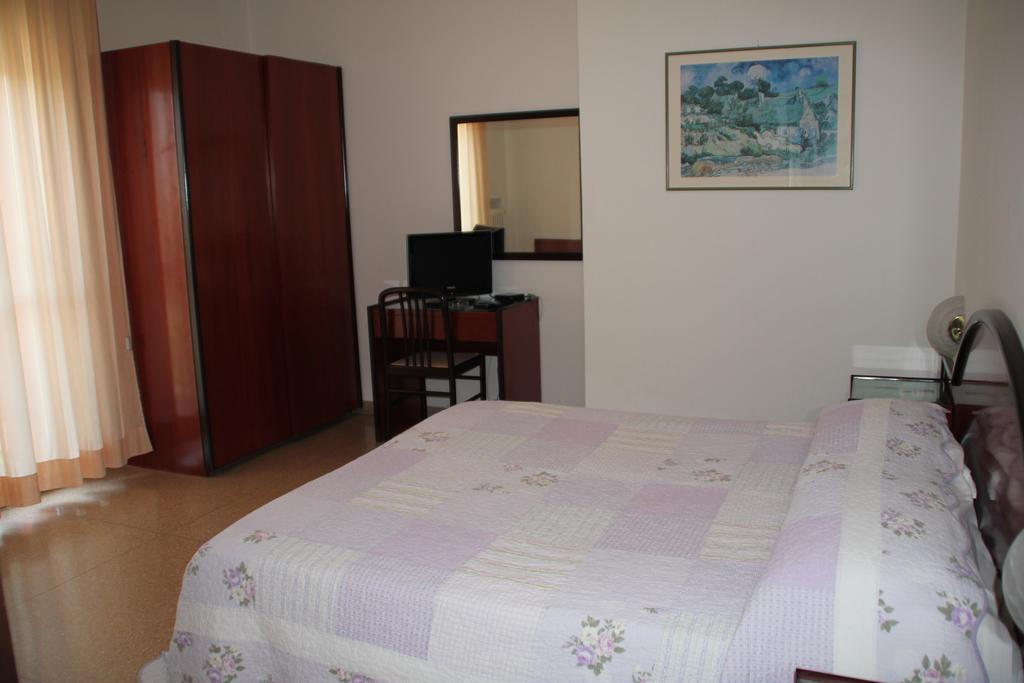 Nuovo Hotel San Martino Snc Казалеккіо-ді-Рено Номер фото